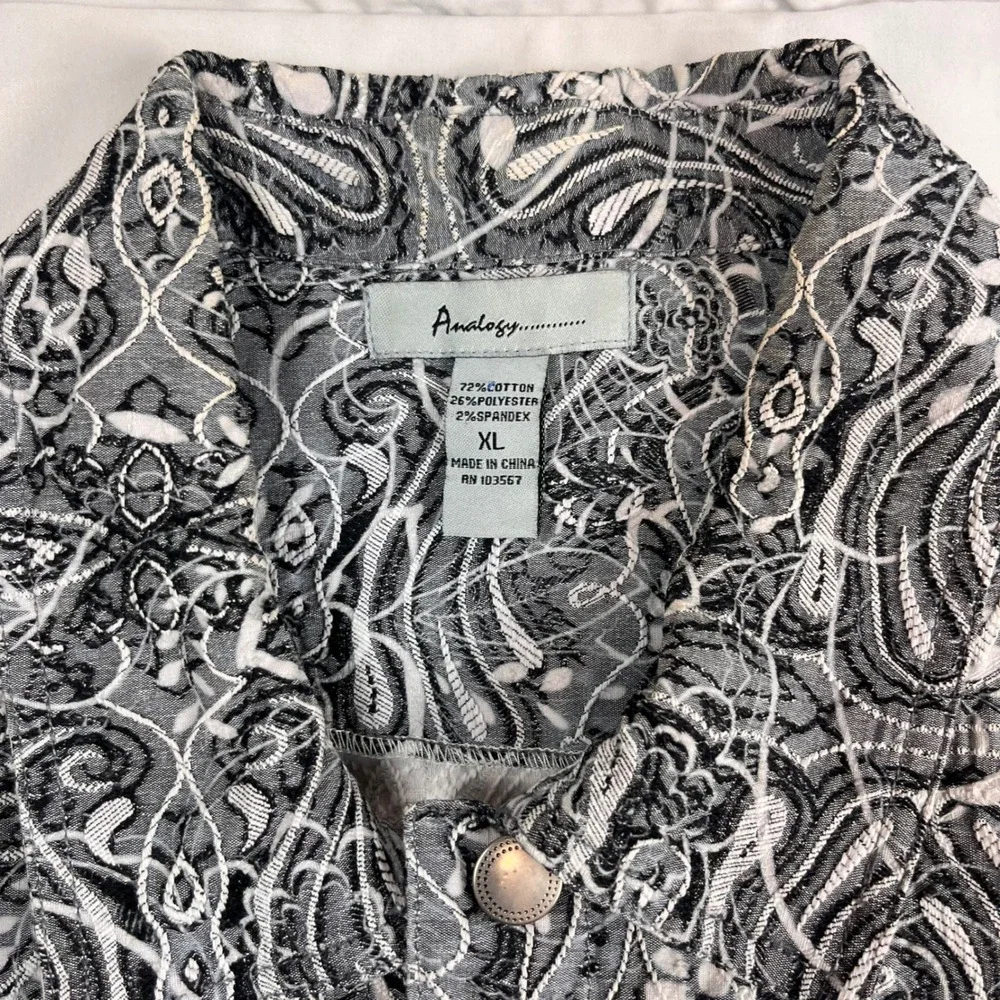 Analogy Womens XL Black‎ White Paisley Jacquard Button Front Trucker Jacket Boho